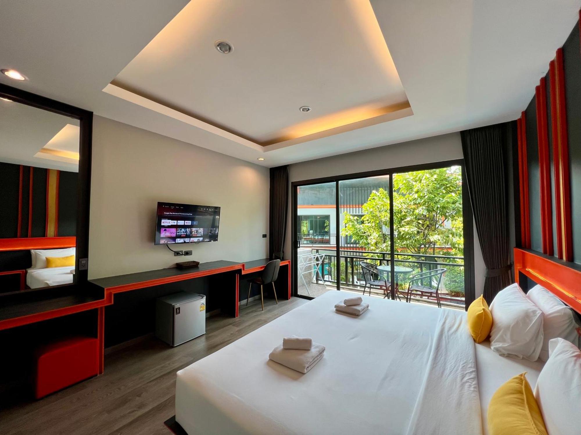 Wow Phuket Hotel ภายนอก รูปภาพ