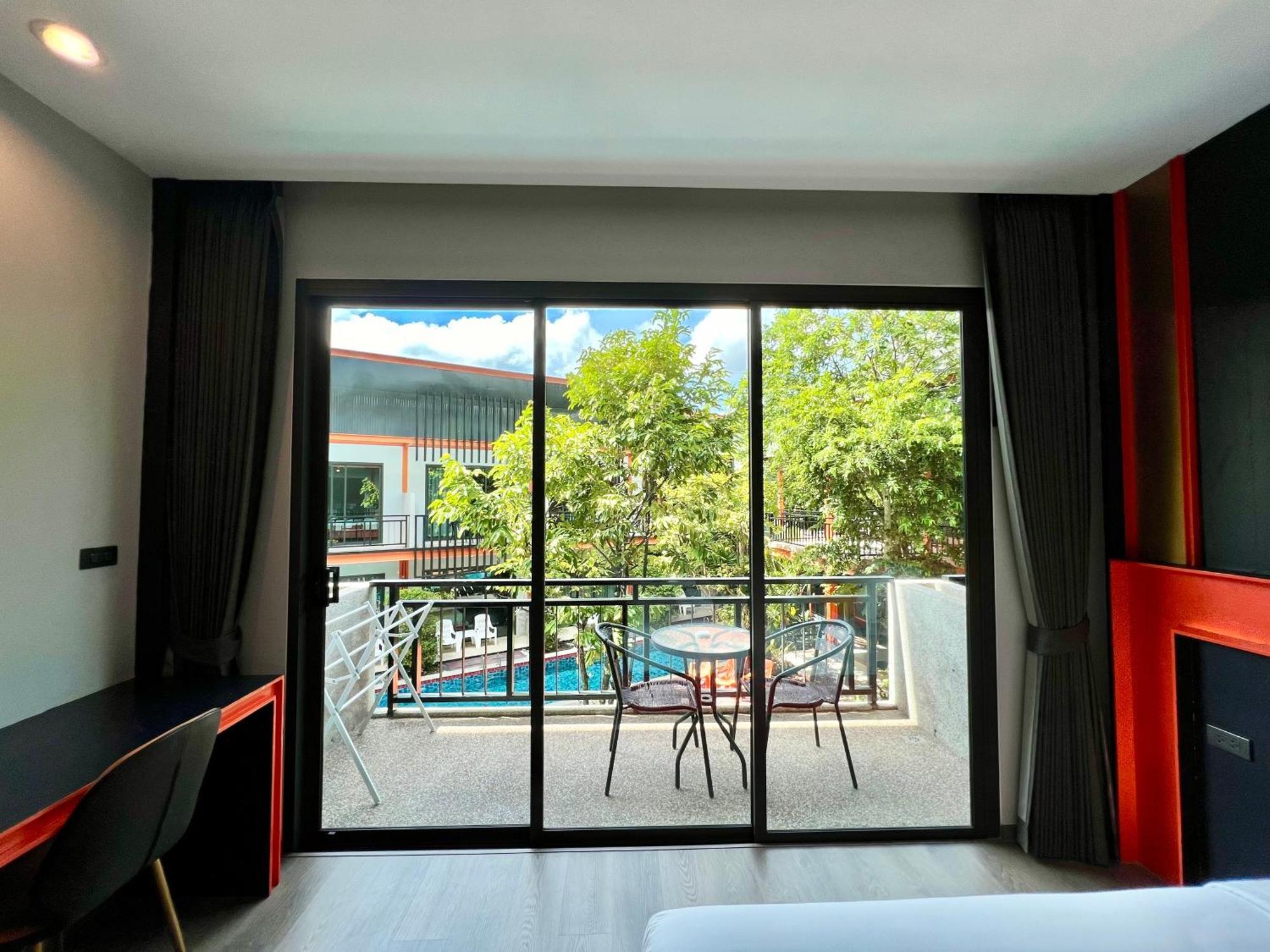 Wow Phuket Hotel ภายนอก รูปภาพ
